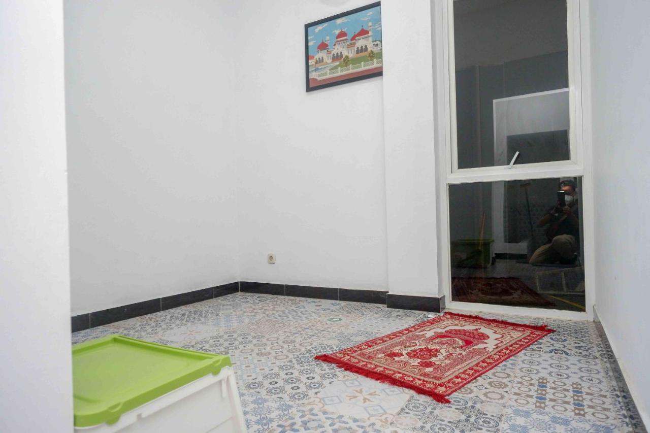Reddoorz Plus Near Patung Kuda Undip Jatingaleh Kültér fotó